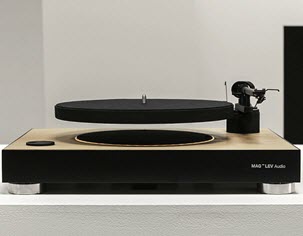 MAG-LEV Turntable Front View